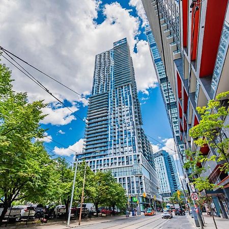 Luxury 2 Bedroom Condo High Floor Close To Eaton Center Toronto Exteriér fotografie