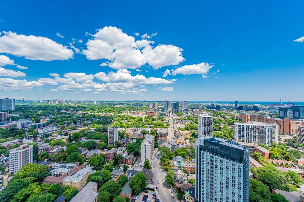 Luxury 2 Bedroom Condo High Floor Close To Eaton Center Toronto Exteriér fotografie